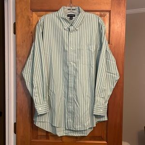 Lands’ End men’s no iron pinpoint oxford dress shirt